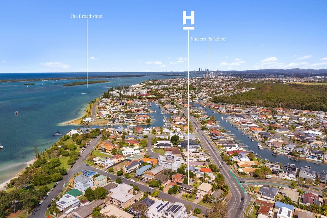 18 Errol Avenue, Paradise Point, QLD 4216, Paradise Point - Thumbnail 3