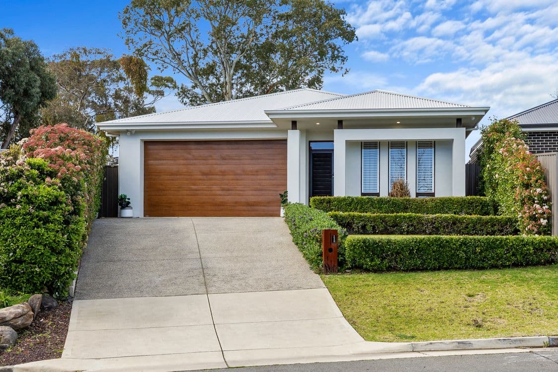 1 Caroline Street, FLAGSTAFF HILL, SA 5159, Flagstaff Hill - Thumbnail 2