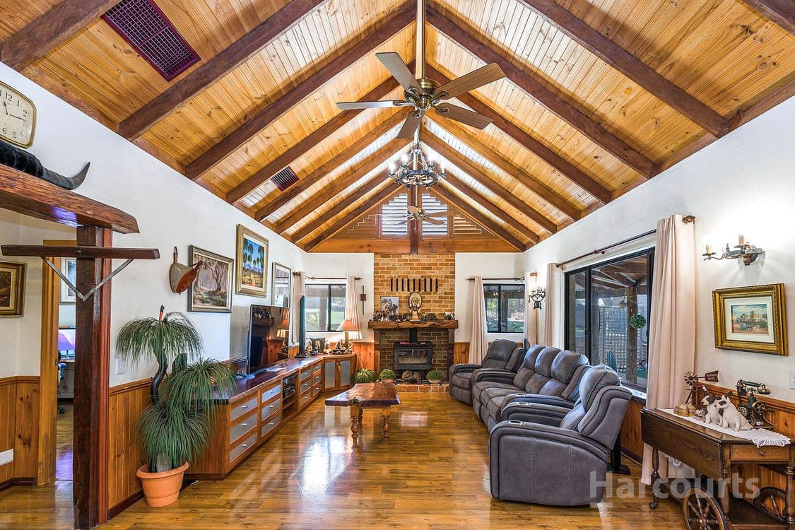 10 Gibbs Road, NOWERGUP, WA 6032, Nowergup - Thumbnail 2