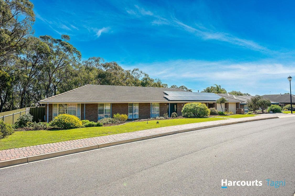 10 Sandalwood Grove, WOODCROFT, SA 5162, Woodcroft - Thumbnail 2