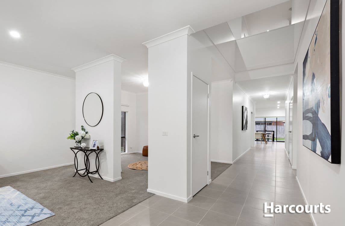3169/5 Riverglen Road, Berwick, VIC 3806, Berwick - Thumbnail 2