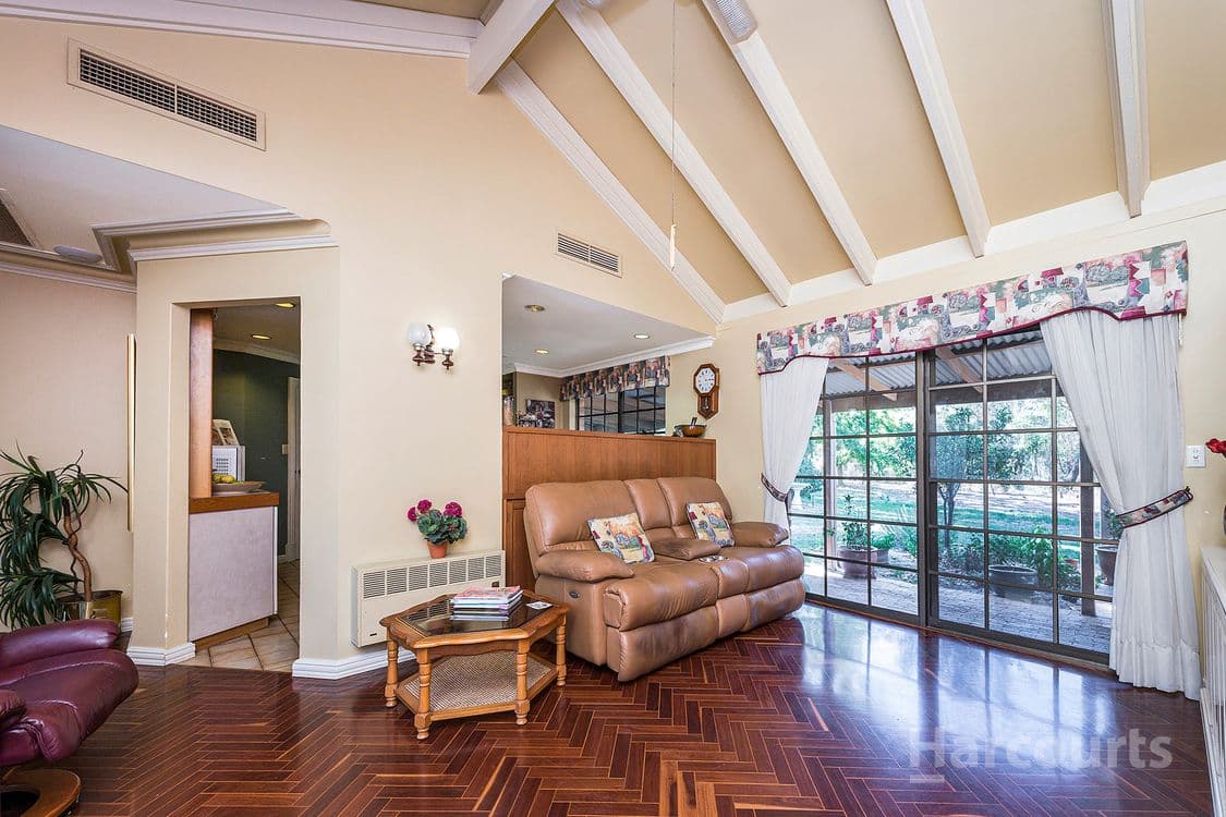 34 Casuarina Way, WANNEROO, WA 6065, Wanneroo - Thumbnail 4