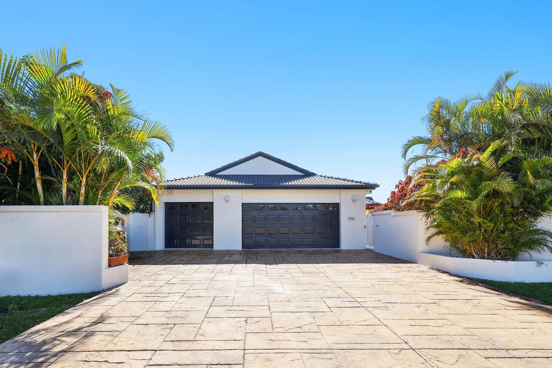 53 Santa Cruz Boulevard, Clear Island Waters, QLD 4226, Clear Island Waters - Thumbnail 5