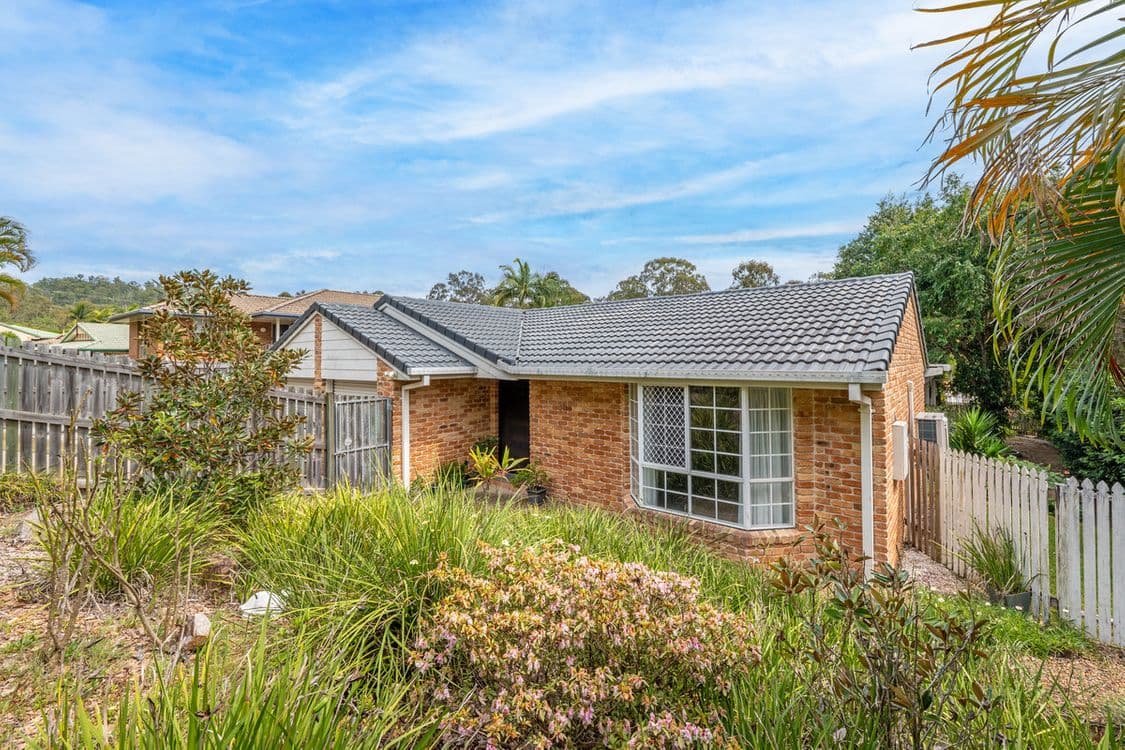 35 Balvenie Street, Keperra, QLD 4054, Keperra - Thumbnail 2