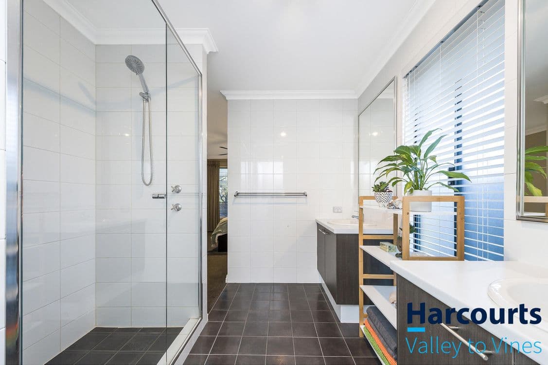 71 Amethyst Parkway, AVELEY, WA 6069, Aveley - Thumbnail 8