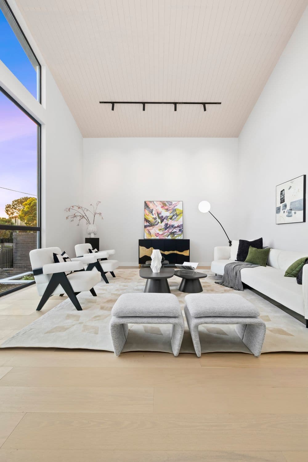 8 Koala Court, DONCASTER EAST, VIC 3109, Doncaster East - Thumbnail 2