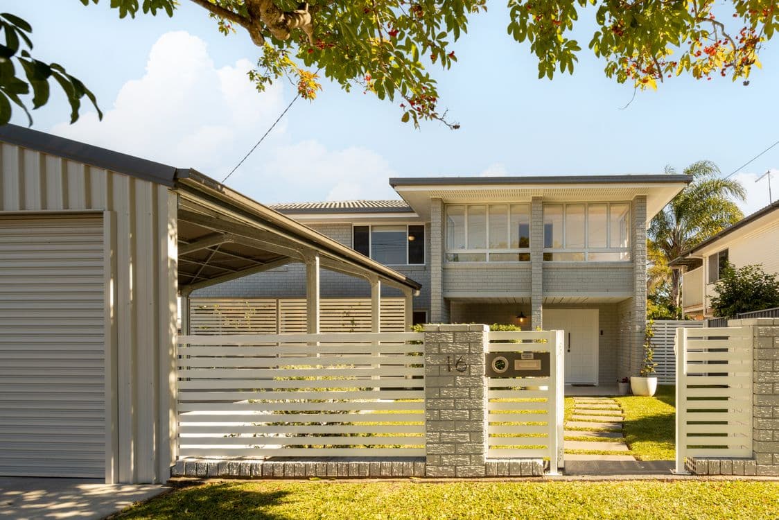 16 Orsan Street, WYNNUM WEST, QLD 4178, Wynnum West - Thumbnail 2