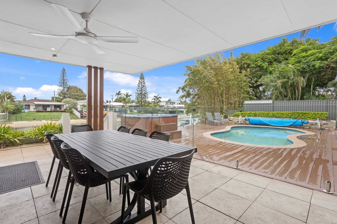 17 Maureen Court, Broadbeach Waters, QLD 4218, Broadbeach Waters - Thumbnail 3