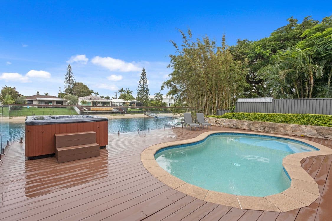 17 Maureen Court, Broadbeach Waters, QLD 4218, Broadbeach Waters - Thumbnail 4