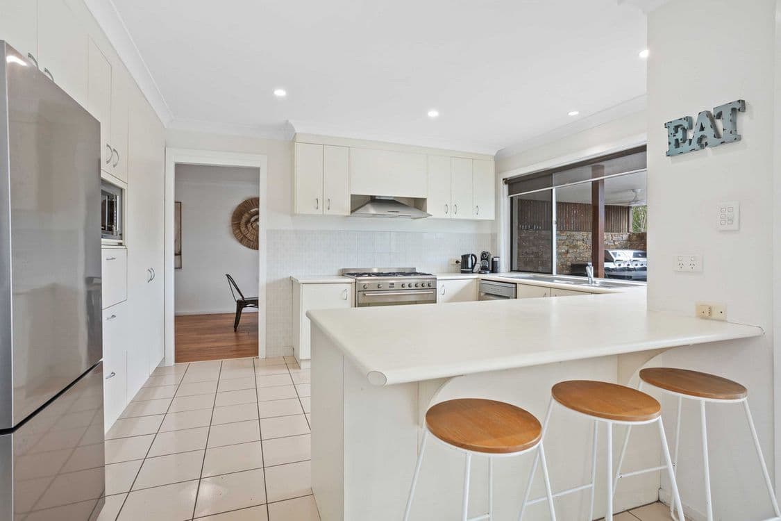 17 Maureen Court, Broadbeach Waters, QLD 4218, Broadbeach Waters - Thumbnail 8