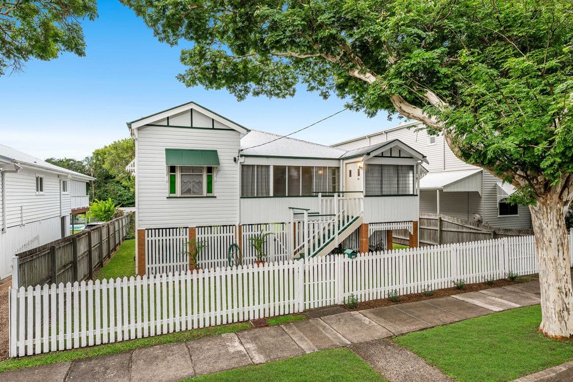 30 Carlton Terrace, WYNNUM, QLD 4178, Wynnum - Image 1