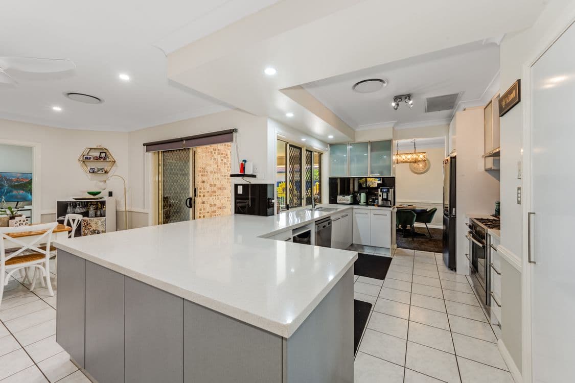 26 Camarsh Drive, MURRUMBA DOWNS, QLD 4503, Murrumba Downs - Thumbnail 6