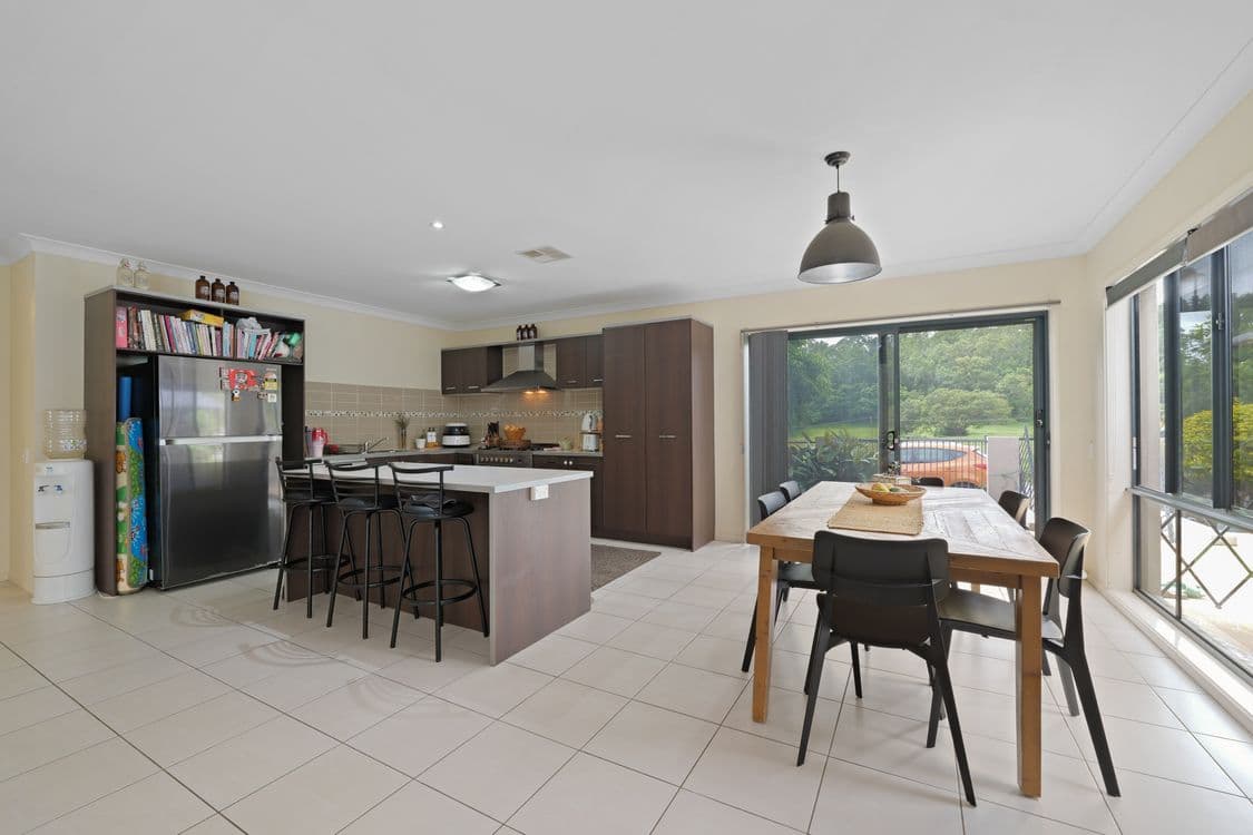 2 Morningvale Place, MITCHELTON, QLD 4053, Mitchelton - Thumbnail 2