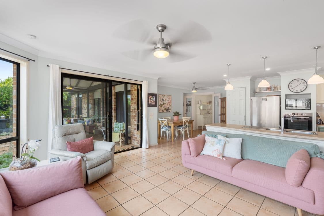 28 Montrose Place, THE GAP, QLD 4061, The Gap - Thumbnail 7