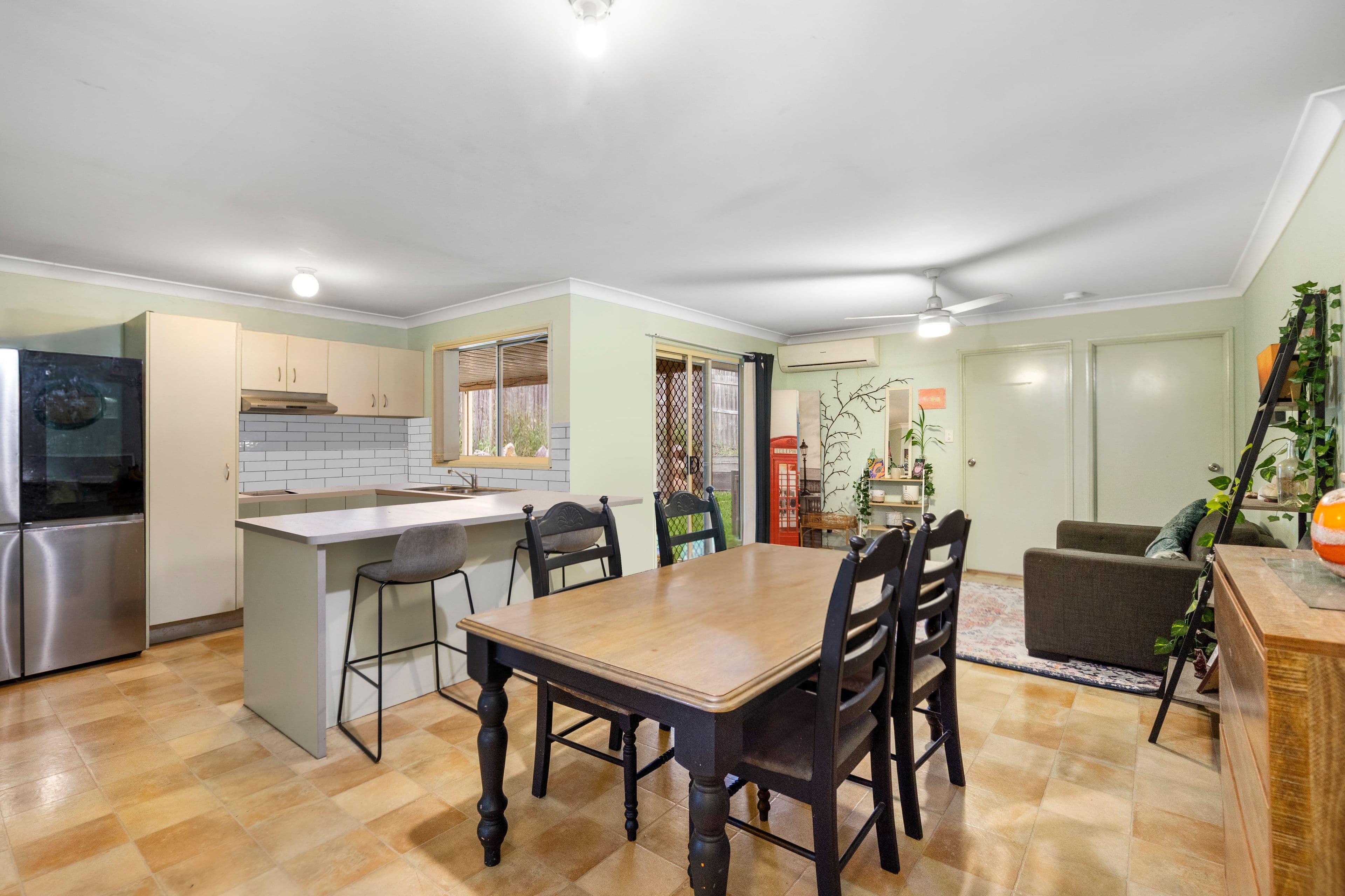 11 Mair Drive, Redbank QLD 4301, Redbank - Thumbnail 4