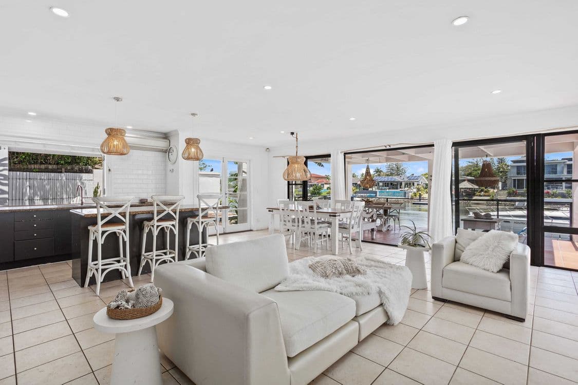 5 Allambi Avenue, Broadbeach Waters, QLD 4218, Broadbeach Waters - Thumbnail 6