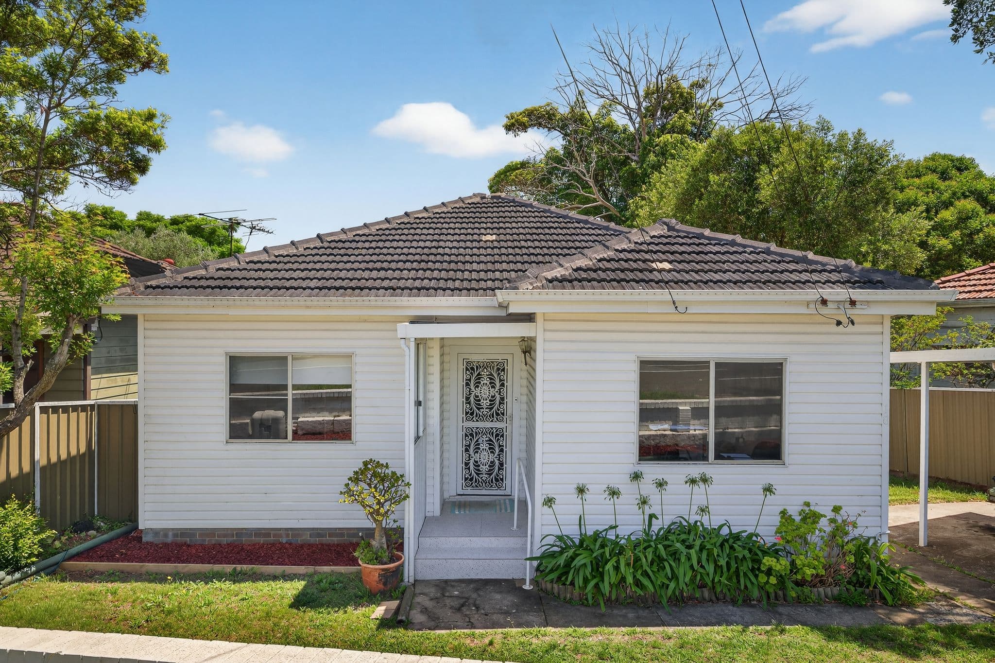 18 Stoney Creek Road, Beverly Hills NSW 2209, Beverly Hills - Thumbnail 2