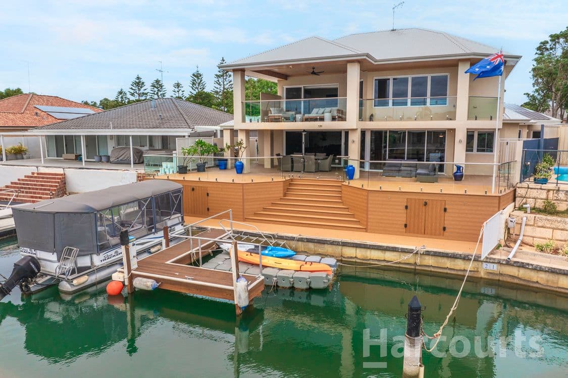 2 Baruna Court, HALLS HEAD, WA 6210, Halls Head - Thumbnail 5