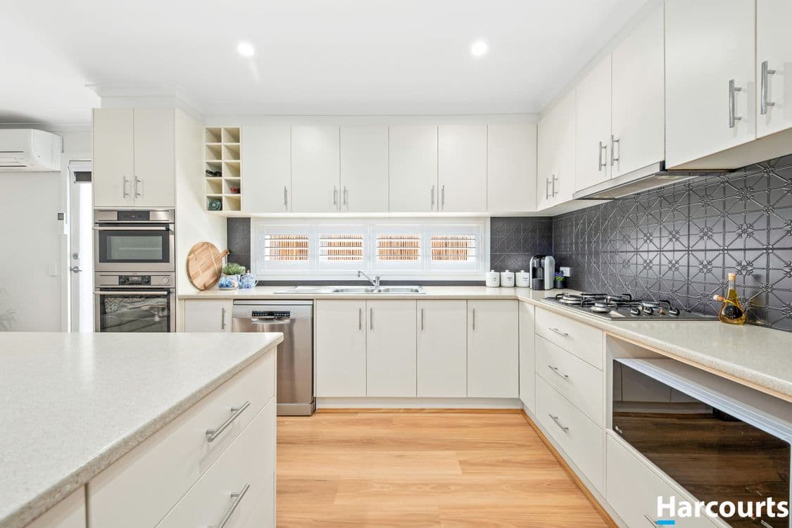 27 Yvette Drive, ROWVILLE, VIC 3178, Rowville - Thumbnail 3