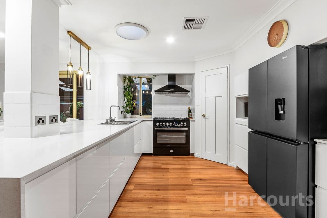 25 Parkstone Retreat, CURRAMBINE, WA 6028, Currambine - Thumbnail 2