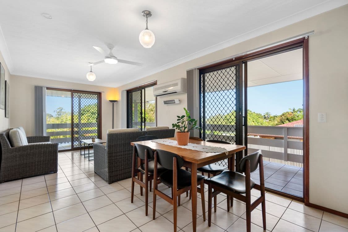 49 Wardoo Street, SOUTHPORT, QLD 4215, Southport - Thumbnail 5