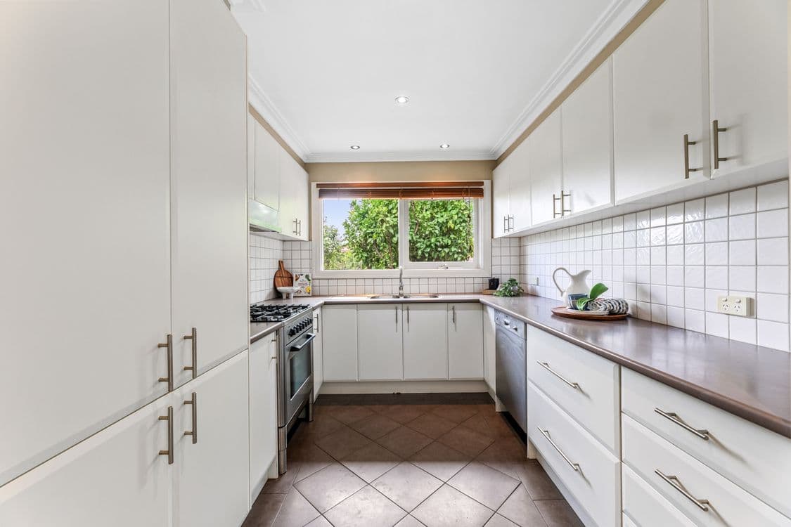 21 Ambrose Street, DONCASTER, VIC 3108, Doncaster - Thumbnail 5