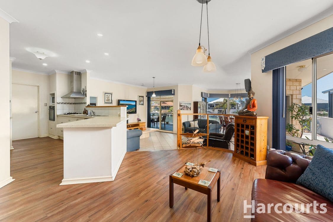 8 Starfire Close, HALLS HEAD, WA 6210, Halls Head - Thumbnail 8