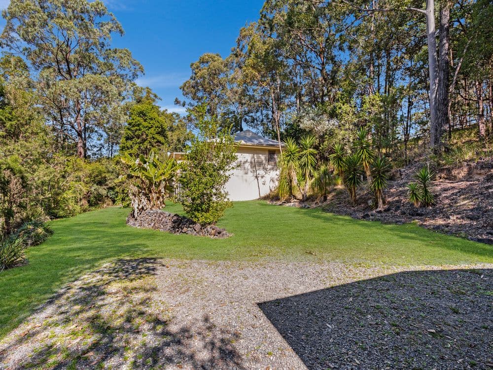 77 Hersden Court, Bonogin, QLD 4213, Bonogin - Thumbnail 2