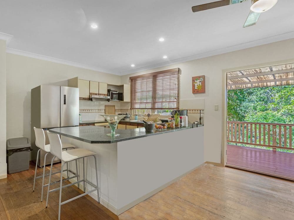 77 Hersden Court, Bonogin, QLD 4213, Bonogin - Thumbnail 5