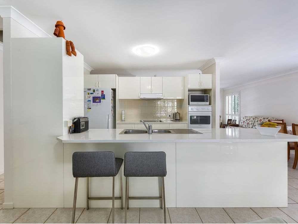 35 Glenwood Place, THE GAP, QLD 4061, The Gap - Thumbnail 5