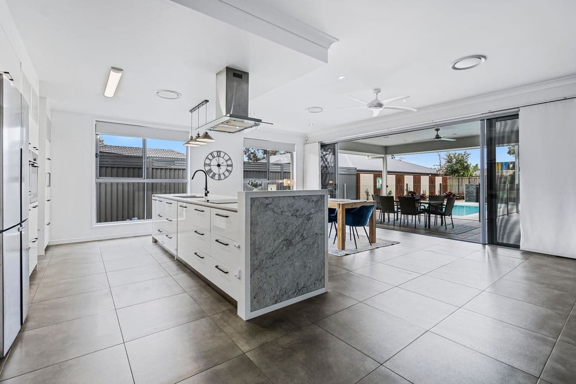 33 Senden Crescent, MANLY WEST, QLD 4179, Manly West - Thumbnail 4