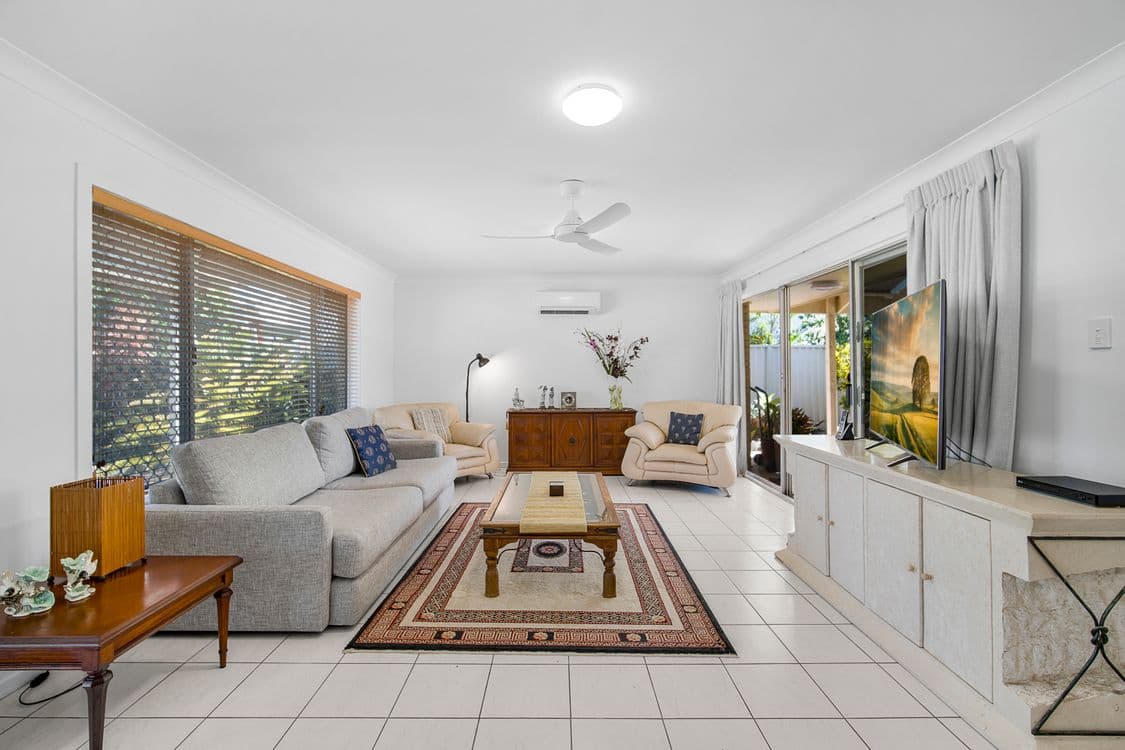 10 Sarasota Key, BROADBEACH WATERS, QLD 4218, Broadbeach Waters - Thumbnail 5