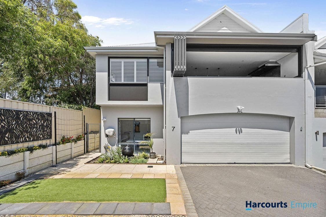 7/22 Pearl Parade, SCARBOROUGH, WA 6019, Trigg - Image 1