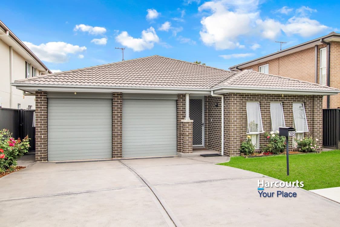 38 Capuchin Way, PLUMPTON, NSW 2761, Plumpton - Thumbnail 2