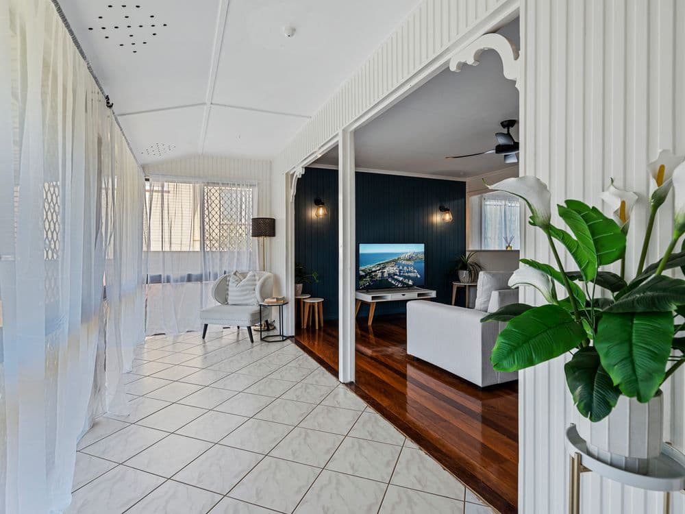 11 Barbara Street, MANLY WEST, QLD 4179, Manly West - Thumbnail 3