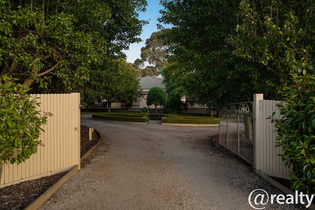 128 Hopetoun Road, Drouin, VIC, 3818, Drouin - Thumbnail 2