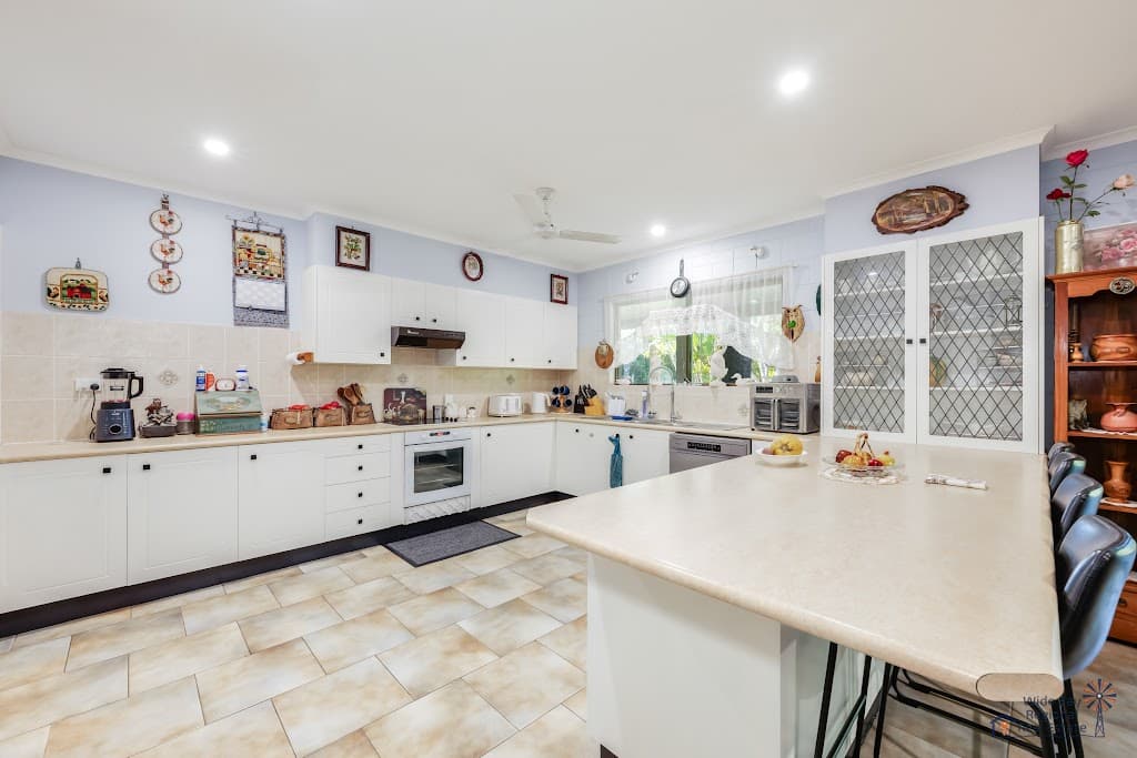 42 Woodgate Road, Goodwood, QLD, 4660, Goodwood - Thumbnail 3