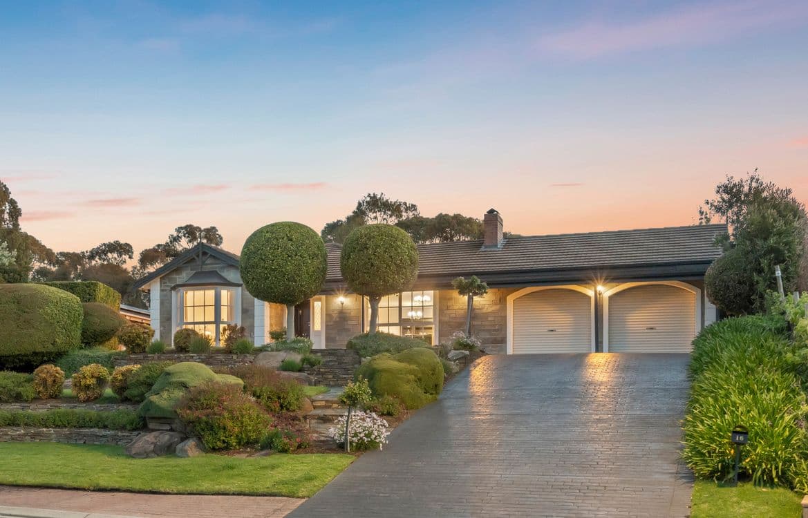 16 Swallow Drive, FLAGSTAFF HILL, SA 5159, Flagstaff Hill - Image 1