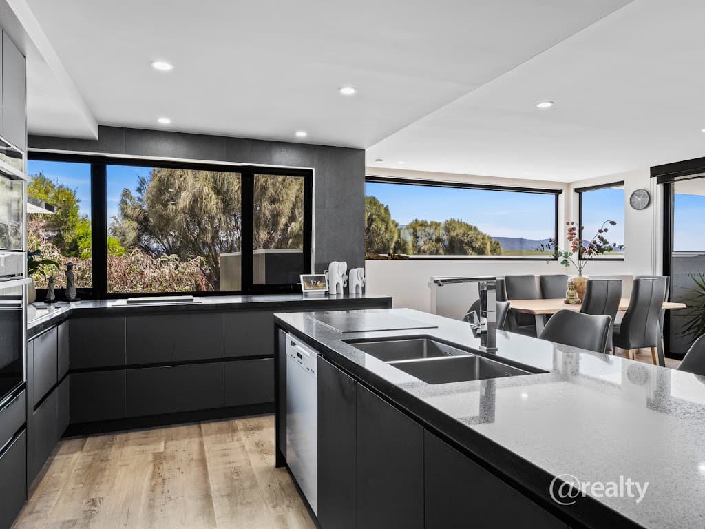 38 Meadows Place, Opossum Bay, TAS, 7023, Opossum Bay - Thumbnail 5