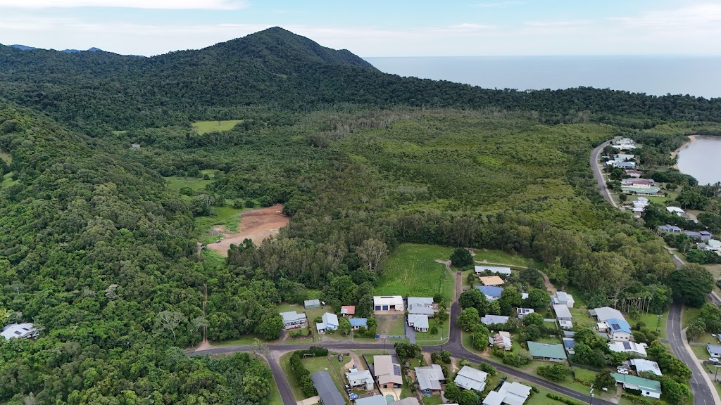 1 Flying Fish Point Road, Flying Fish Point, QLD, 4860, Flying Fish Point - Thumbnail 3