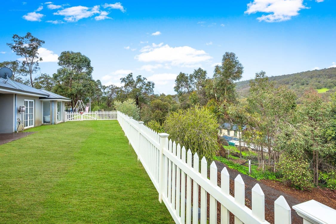 260 Brookton Highway, KELMSCOTT, WA 6111, Kelmscott - Thumbnail 2