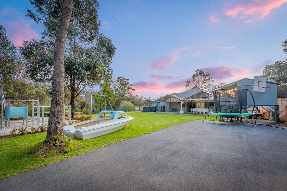 260 Brookton Highway, KELMSCOTT, WA 6111, Kelmscott - Thumbnail 3