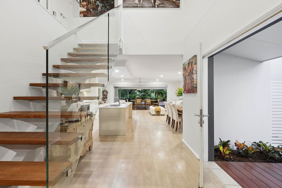 89 Verona Circuit, Burleigh Waters, QLD 4220, Burleigh Waters - Thumbnail 2