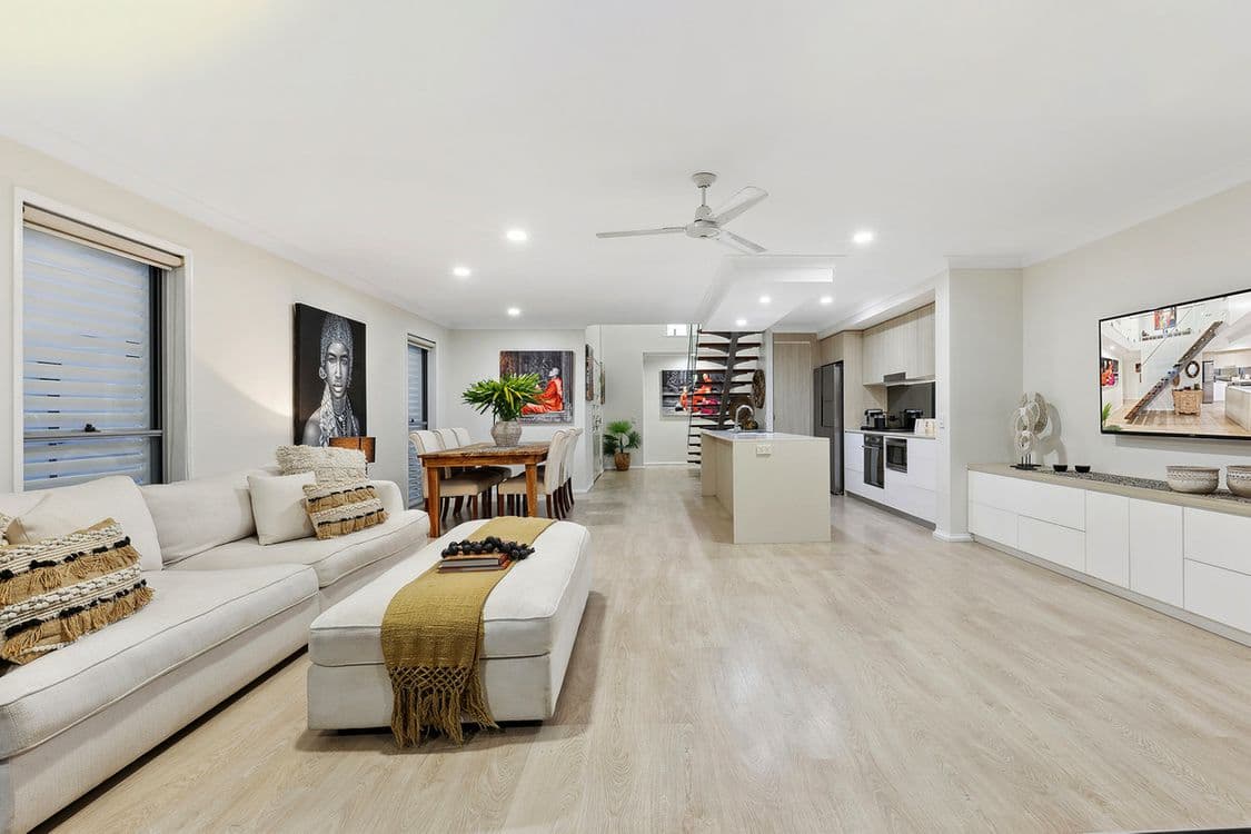89 Verona Circuit, Burleigh Waters, QLD 4220, Burleigh Waters - Thumbnail 4