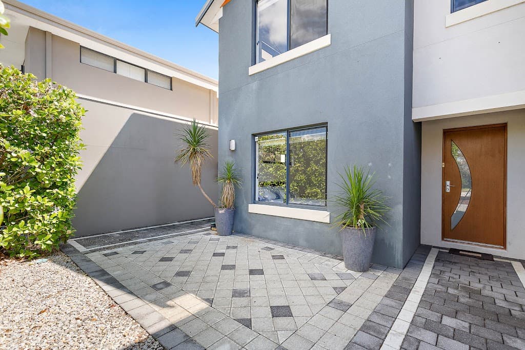 14B Flinders Crescent, Bull Creek, WA, 6149, Bull Creek - Thumbnail 3