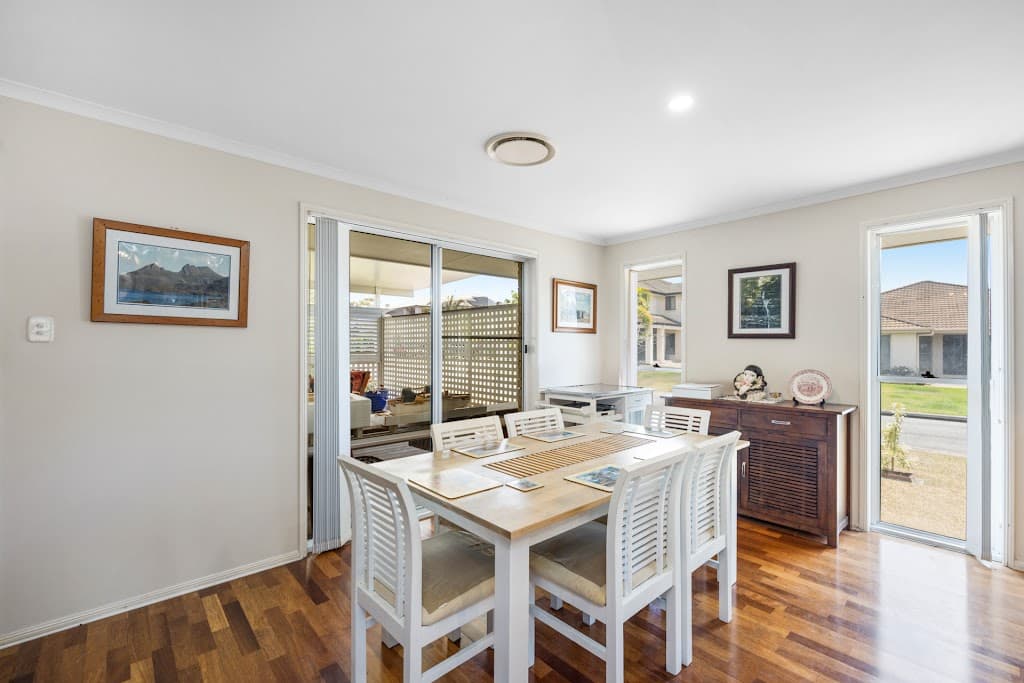 2 Hillview Crescent, Little Mountain, QLD, 4551, Little Mountain - Thumbnail 5