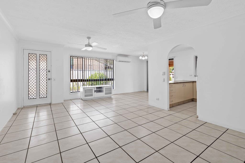 1/6 Hillstar Avenue, Burleigh Waters, QLD, 4220, Burleigh Waters - Thumbnail 4