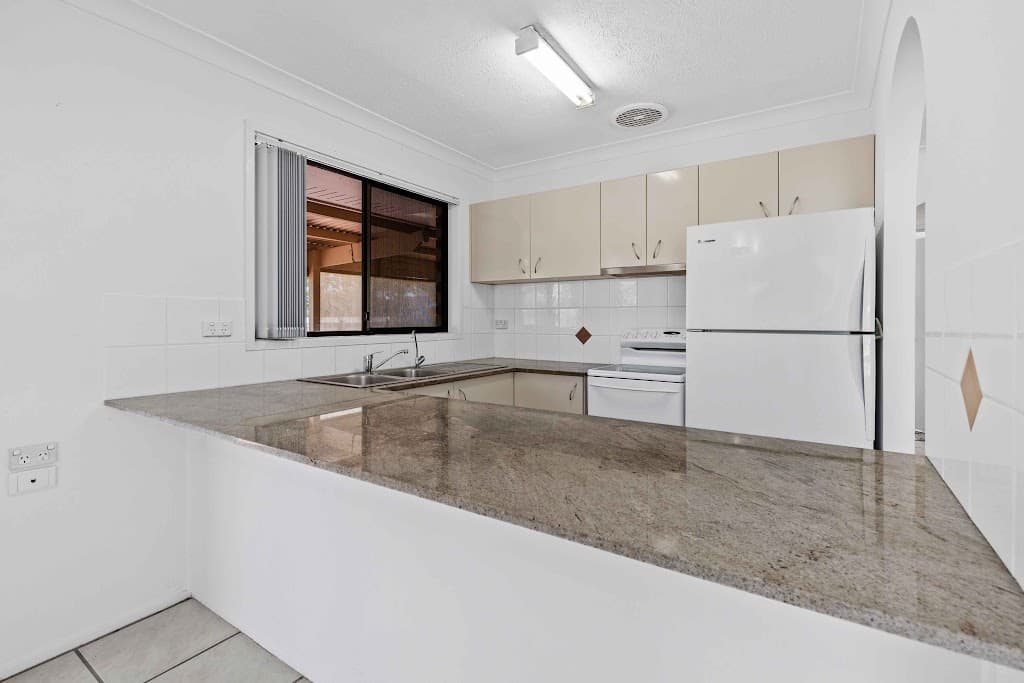1/6 Hillstar Avenue, Burleigh Waters, QLD, 4220, Burleigh Waters - Thumbnail 5