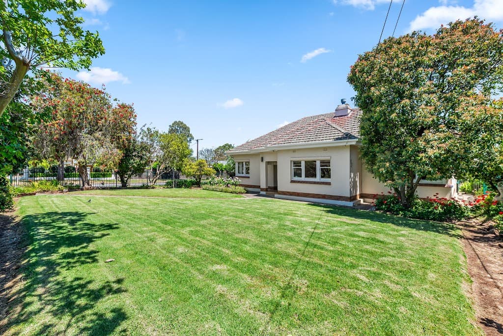 15 Lockwood Road, Erindale, SA, 5066, Erindale - Thumbnail 2