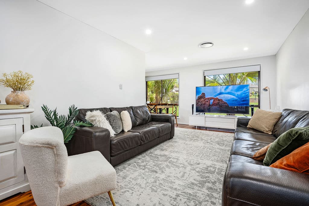 11 Maroubra Crescent, Woodbine, NSW, 2560, Woodbine - Thumbnail 2